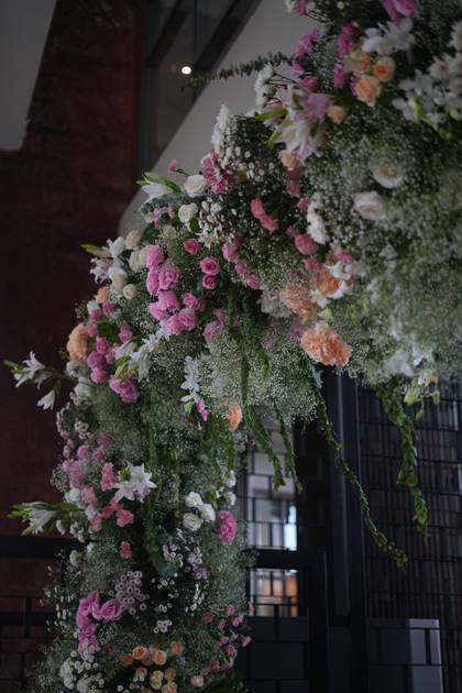 Floral detail and Gate / Entrance — wedding decor — Westin